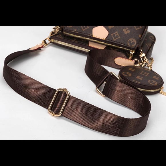 Sold !!! Lv side bag - Picture 11 of 15